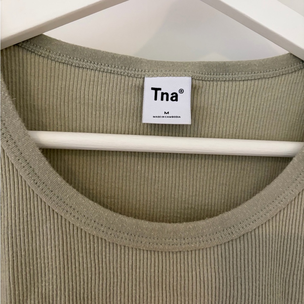 Aritzia TNA Ribbed Cropped Racer Tank - Picture 3 of 4